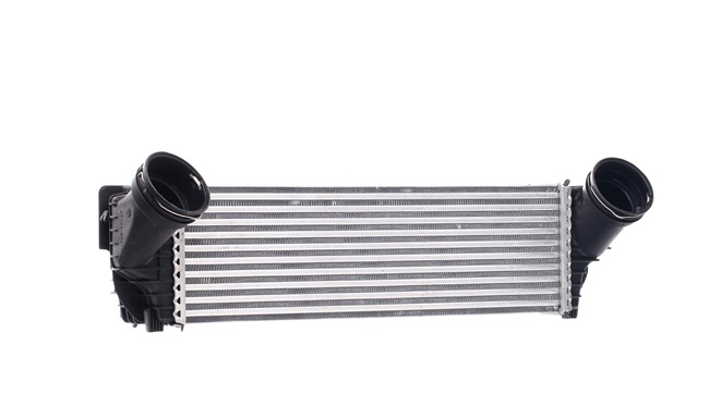 OEM 17517809321 STARK Välijäähdytin SKICC-0890076 varten BMW, VOLVO