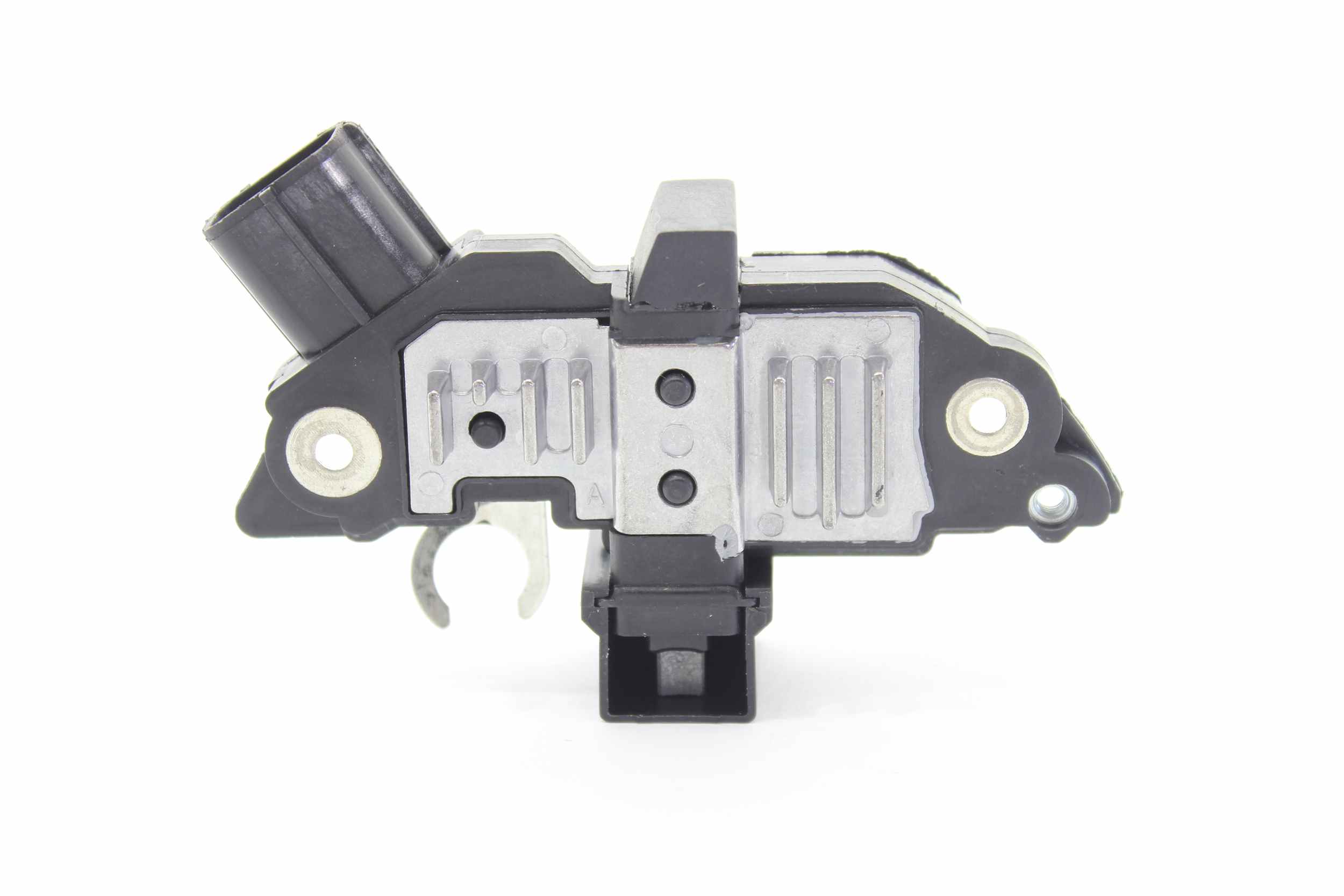 ALANKO Alternator Regulator (10700610) for FORD FOCUS (DAW, DBW) 1.6 16V (74 KW / 100 HP / from 1998)