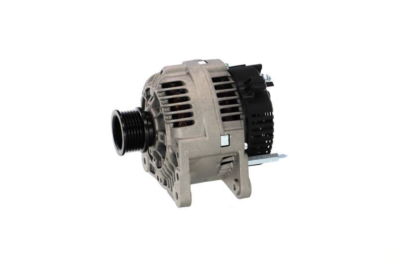OEM 037903025B REMANTE Laturi 011-003-000645R varten VW, AUDI, SKODA, SEAT, LAND ROVER