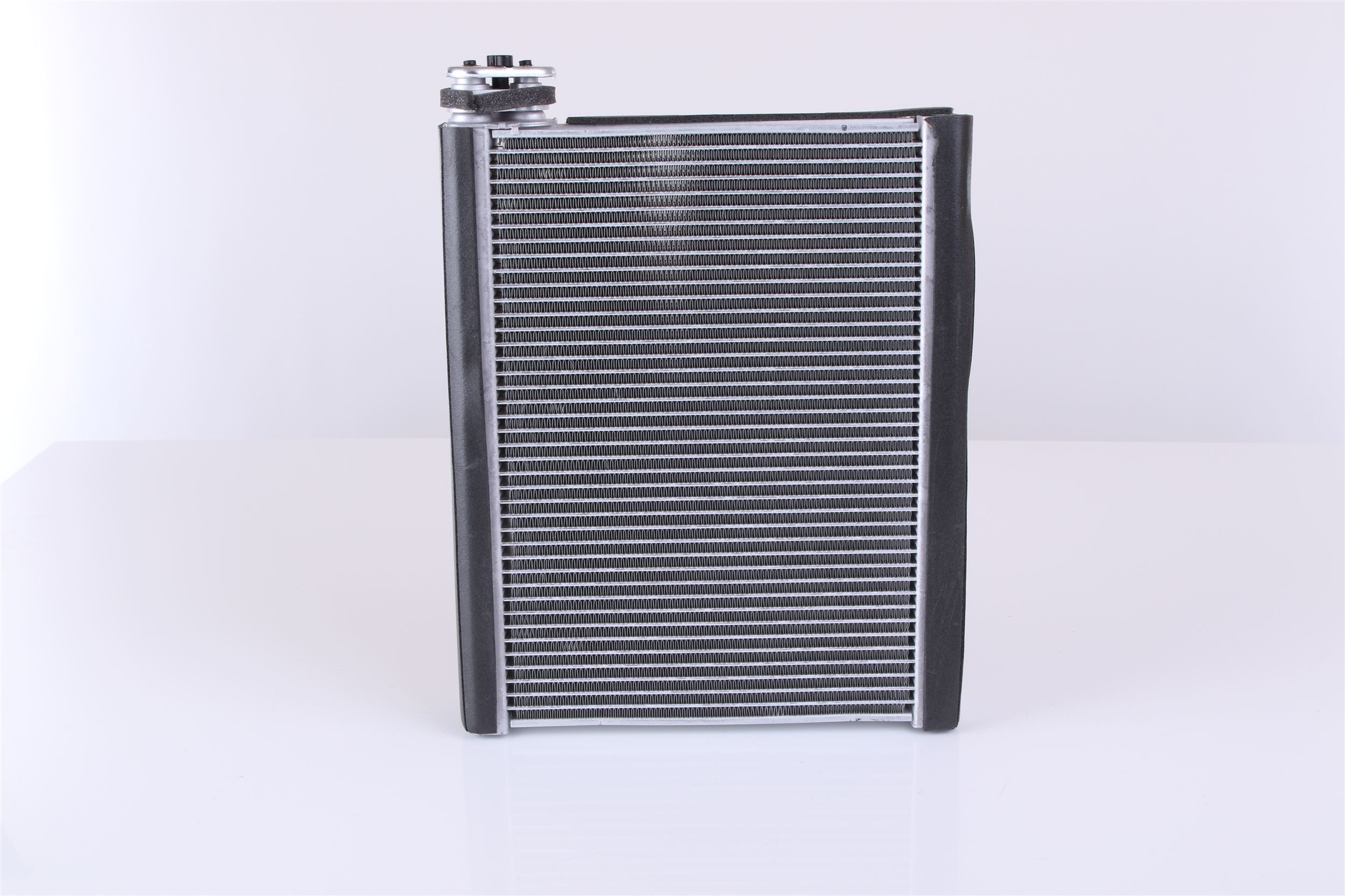 NISSENS 92368 Evaporador, aire acondicionado para AUDI A6