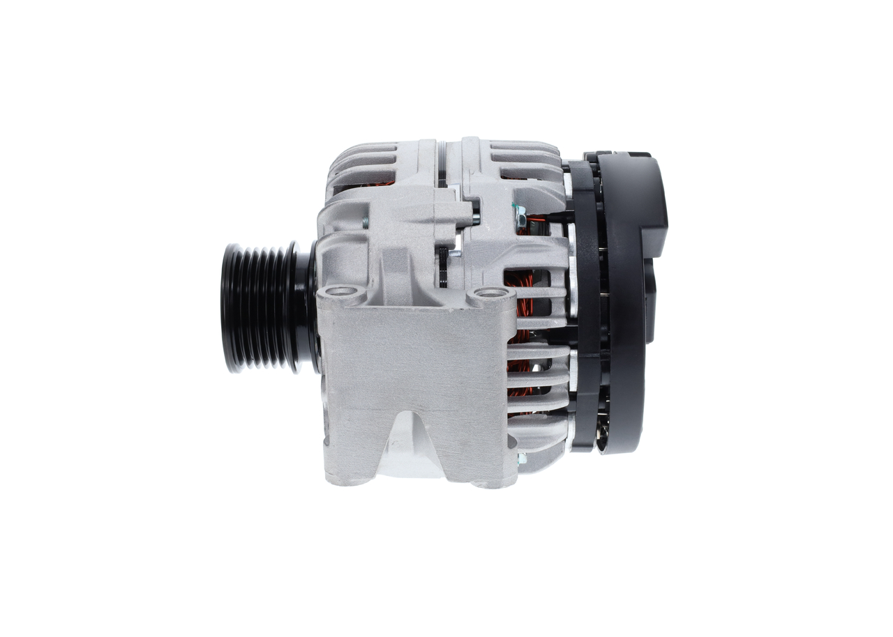 OEM A0131541702 BOSCH Laturi 1 986 A00 646 varten MERCEDES-BENZ, CHEVROLET, JEEP, LAND ROVER, CHRYSLER