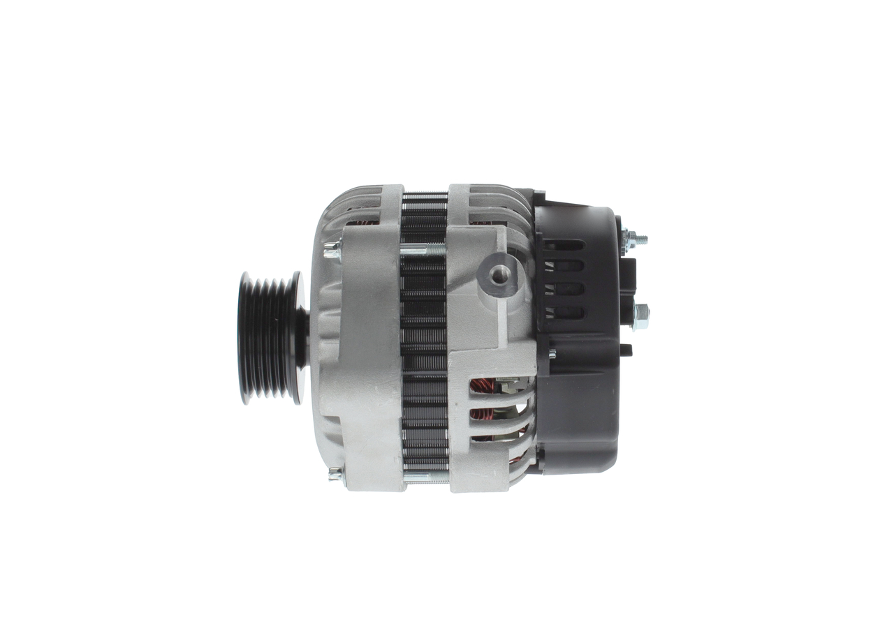 BOSCH Alternateur (1 986 A00 821) pour OPEL Corsa C 3/5 portes (X01) 1.8 (F08, F68) (79 KW / 107 CH / de 2002)