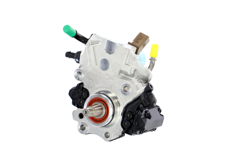 REMANTE Bomba de alta pressão (002-002-001415R) para MERCEDES-BENZ Classe C Sedan (W204) C 200 CDI (204.001) (100 KW / 136 CV / de 2009)