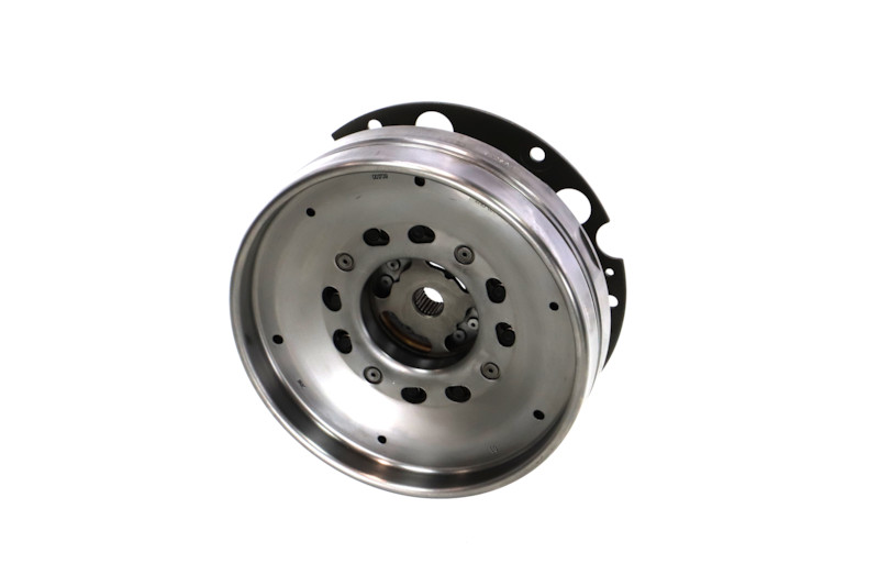 AUDI A4 2022 Svinghjul 009-001-000206R