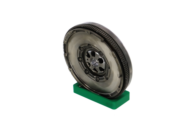 REMANTE Volante do motor (009-001-000243R) para VW CADDY IV Combi (SAB, SAJ) 2.0 TDI (103 KW / 140 CV / de 2015)