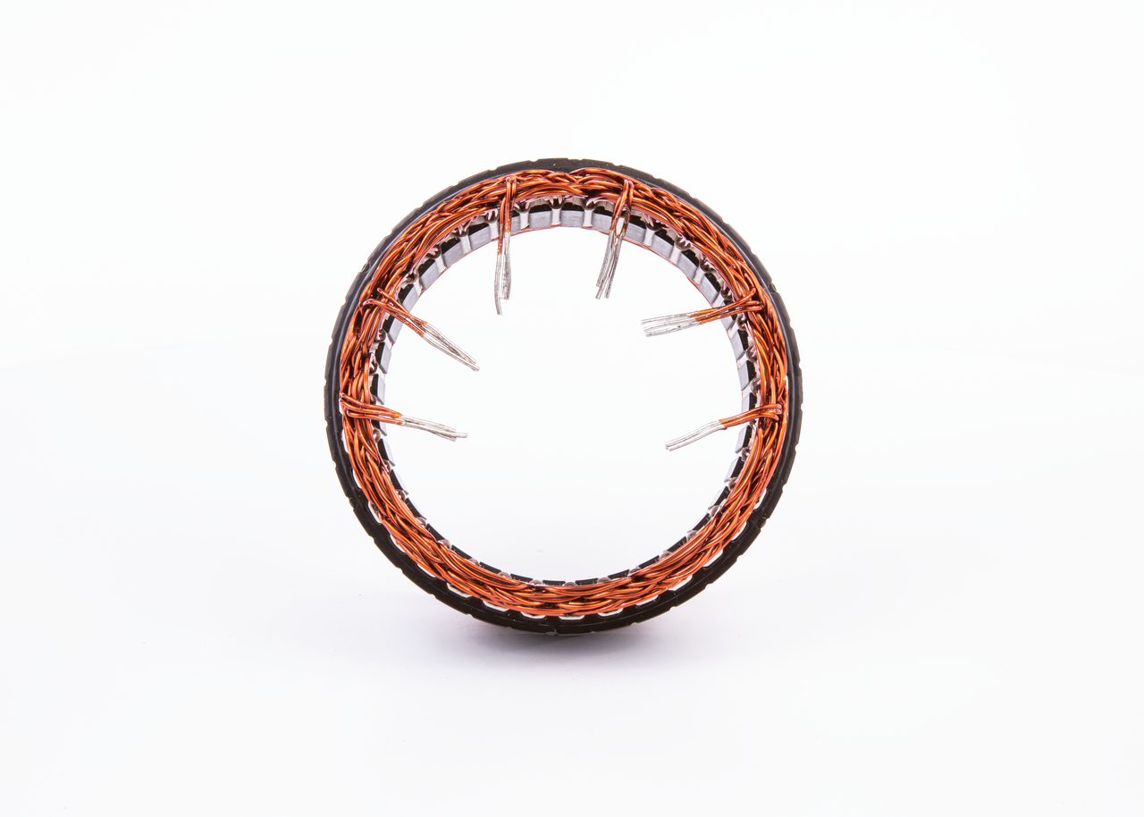 köp Stator, generator - BOSCH (1 986 AE1 142)