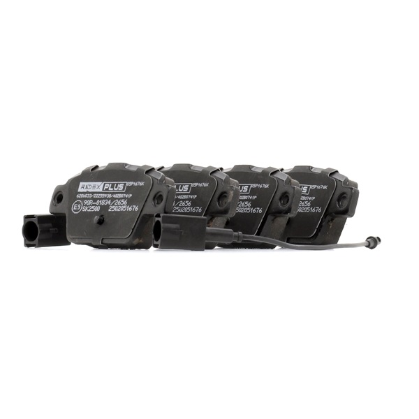 Remblokken (402B0741P) van RIDEX PLUS Voor IVECO DAILY VI Open laadbak/ Chassis 33S14, 35S14, 35C14 (100 KW / 136 PK / Van 2016)