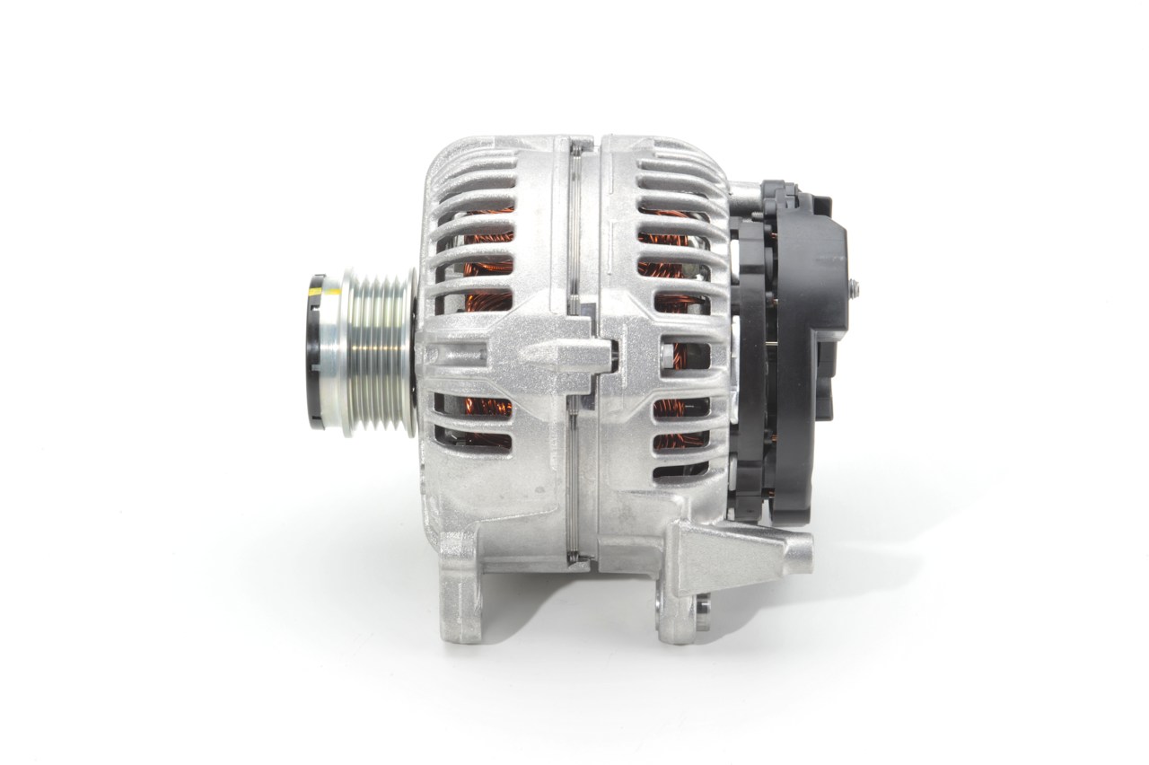 OEM 028903031 BOSCH Alternatore 0 124 515 197 per VOLKSWAGEN, AUDI, SEAT, LAND ROVER, SKODA