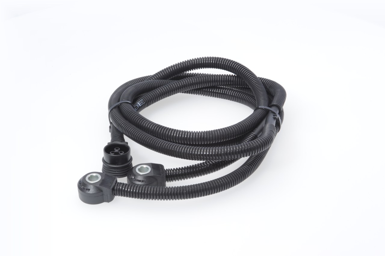 BOSCH Knock Sensor (0 261 231 054) for MERCEDES-BENZ S-Class Saloon (W140) 500 SE, SEL (140.050, 140.051) (240 KW / 326 HP / from 1991)