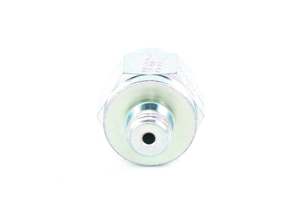 OEM 1676882 BOSCH Öljynpainekytkin 0 986 346 004 varten IVECO, MAN, DAF