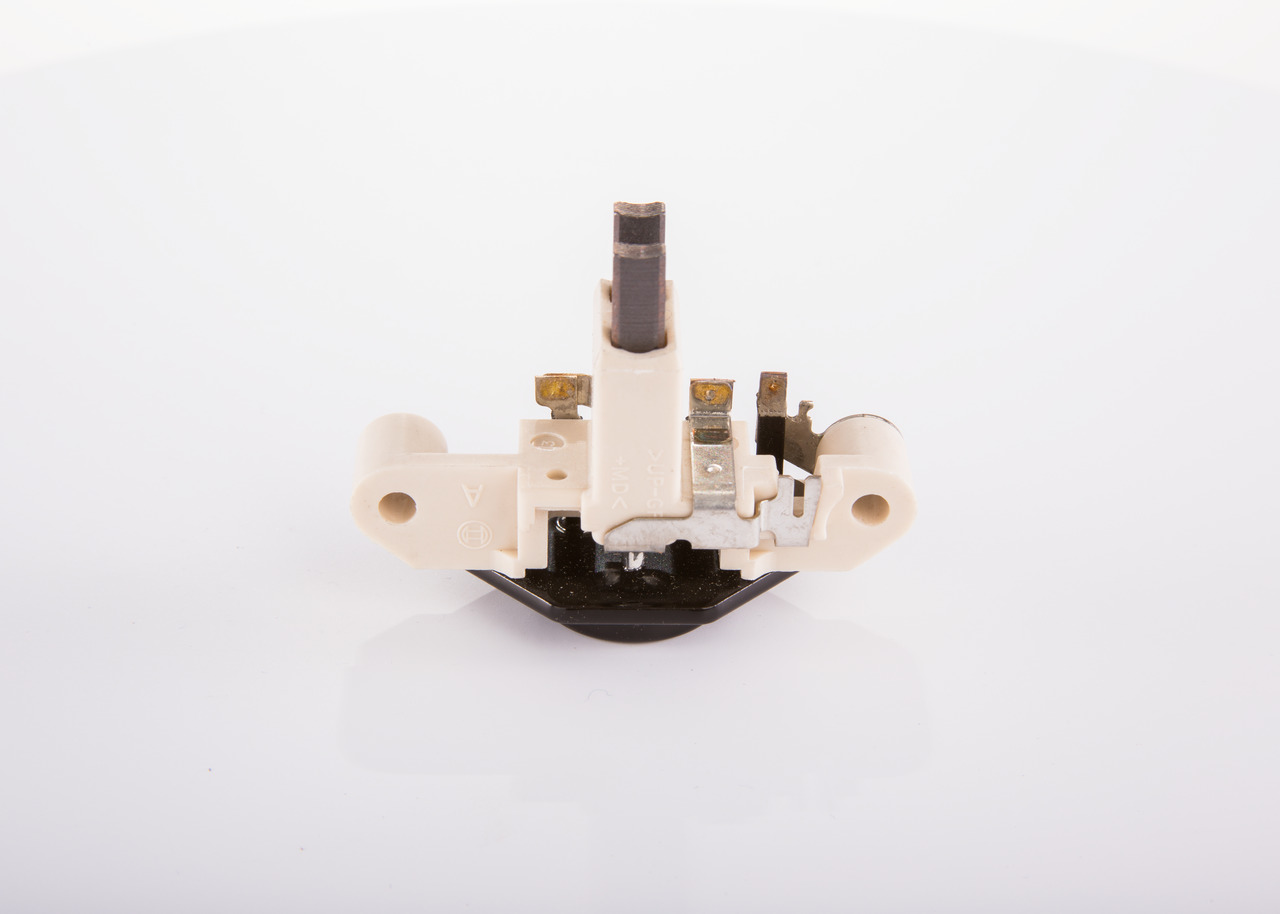 BOSCH Régulateur d'alternateur (1 197 311 522) pour FORD Escort Mk6 Break (GAL, ANL) 1.4 (54 KW / 73 CH / de 1995)