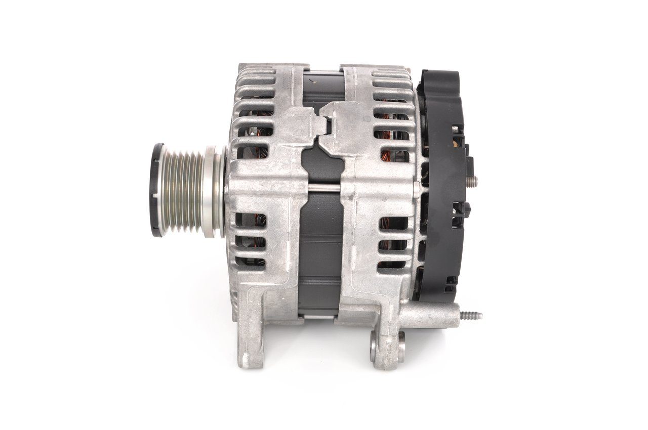 OEM 03L903024C BOSCH Alternatore 0 121 715 142 per VOLKSWAGEN, AUDI, SEAT, LAND ROVER, SKODA