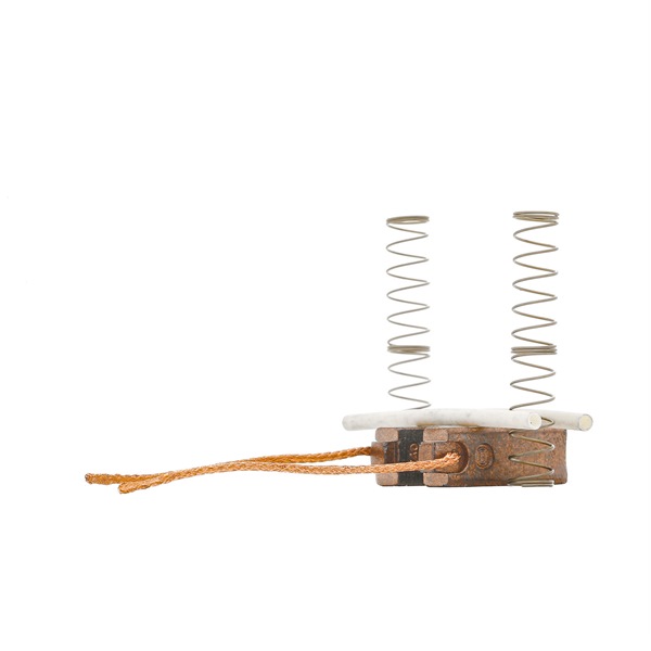OEM 067116 BOSCH Laturin hiilet 1 127 014 027 varten DAF