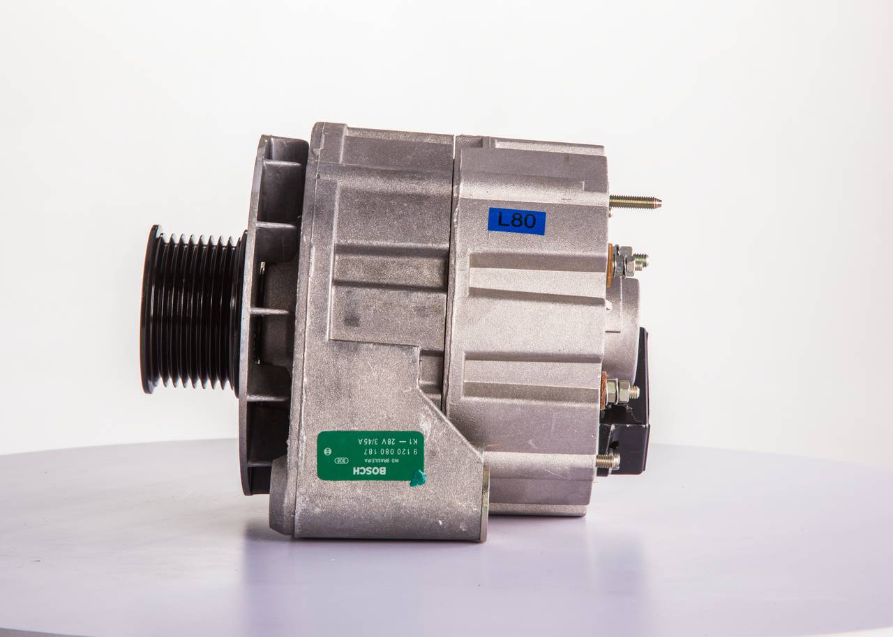 OEM 127485 BOSCH Laturi 9 120 080 187 varten VW