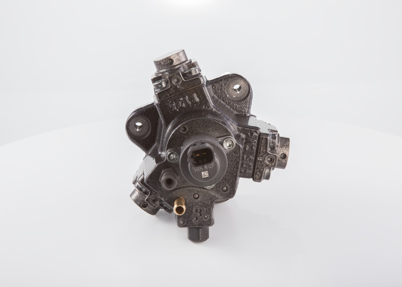 Hogedrukinspuitpomp (0 445 010 320) van BOSCH Voor IVECO DAILY VI Open laadbak/ Chassis 33S16, 35S16, 35C16, 40C16, 42S16, 50C16 (115 KW / 156 PK / Van 2016)