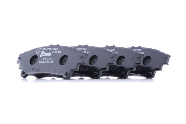 BREMBO Bremsbeläge P 83 132