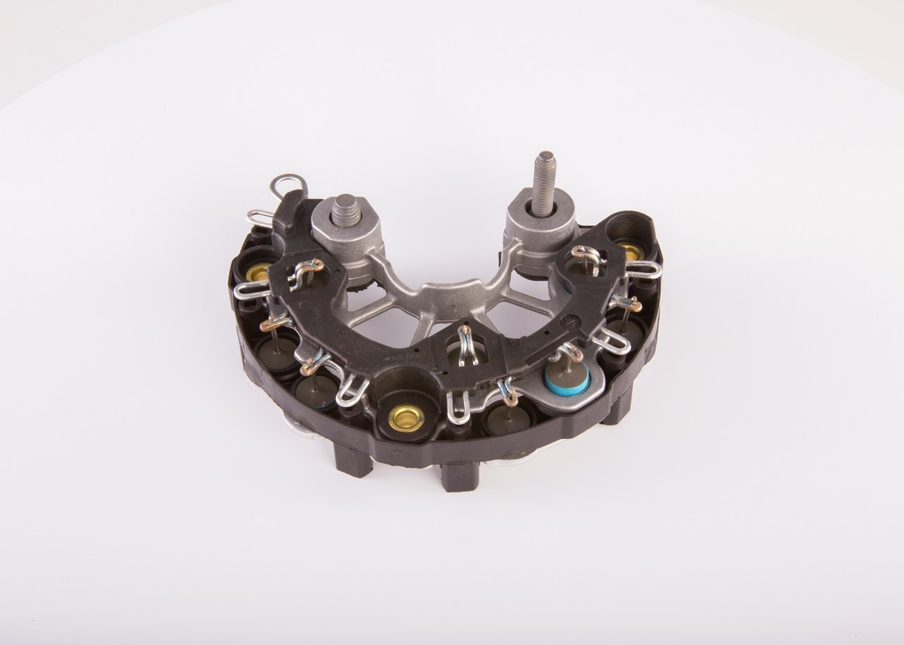 BOSCH Gleichrichter, Generator (F 00M 113 239) in erstklassiger Qualität für SMART FORTWO Coupe (450) 0.8 CDI (450.300, 450.301, 450.302, 450.303, 450.306) (30 KW / 41 PS / de 2004)