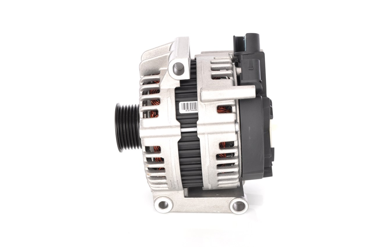OEM 30795210 BOSCH Laturi 0 121 715 132 varten VOLVO