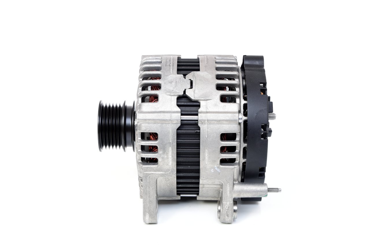 OEM 03G903016N BOSCH Alternatore 0 121 715 149 per VOLKSWAGEN, AUDI, SEAT, LAND ROVER, SKODA