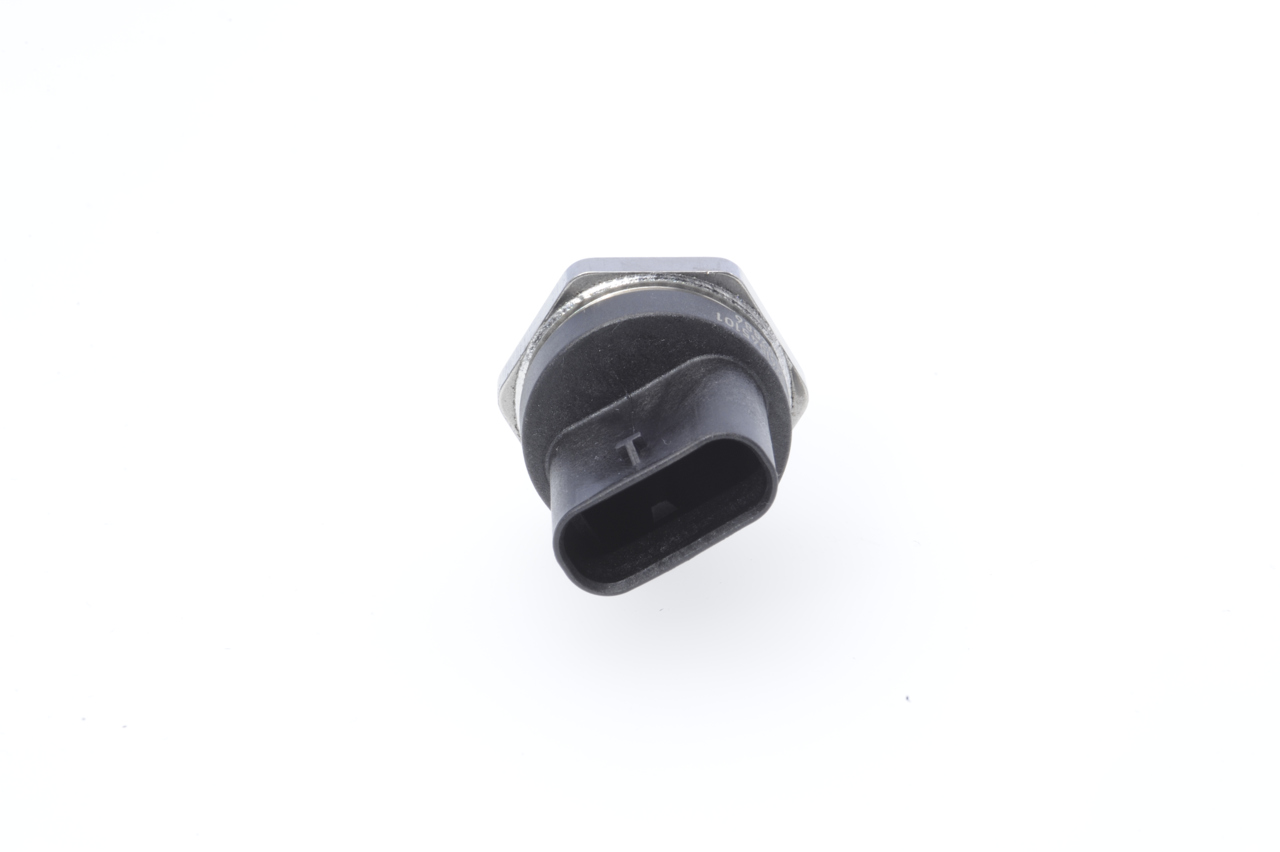 BOSCH Sensor (0 261 545 101) para MERCEDES-BENZ Classe C Cabrio (A205) C 200 (205.442) (135 KW / 184 CV / de 2016)