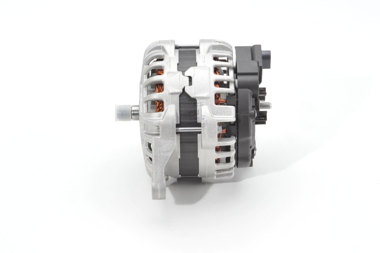 koop Dynamo / Alternator - BOSCH (F 000 BL0 7N9)