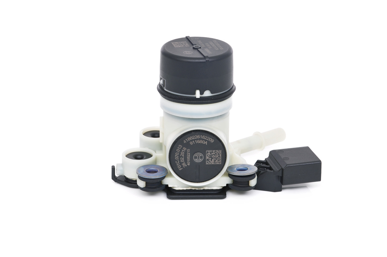 Toevoer, Ureumstofinjectie (F 01C 600 265) van BOSCH Voor BMW 5 Sedan (F10) 520 d xDrive (155 KW / 211 PK / Van 2013)
