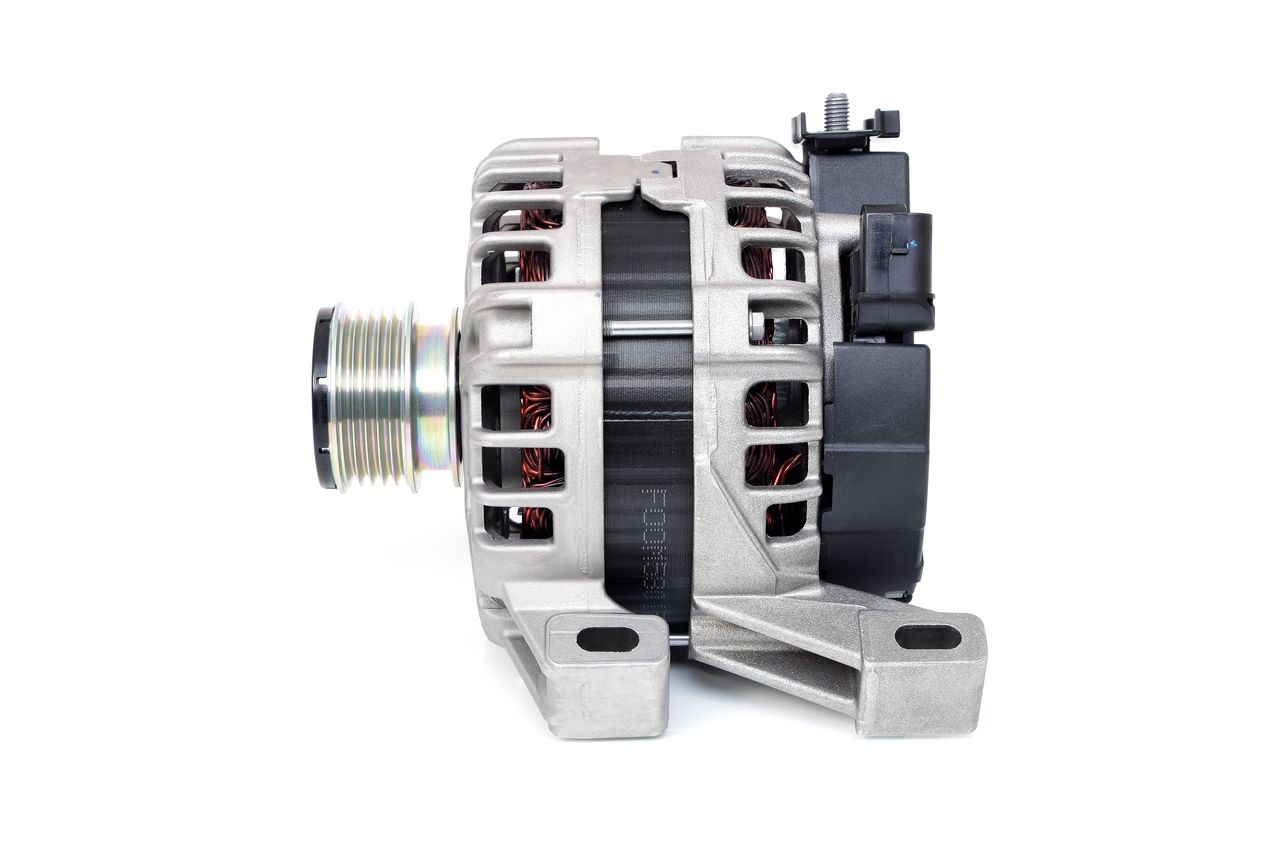 koop Dynamo / Alternator - BOSCH (0 125 811 109)