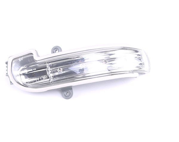 OEM A2038201621 VAN WEZEL Vilkkuvalo 3032916U varten MERCEDES-BENZ