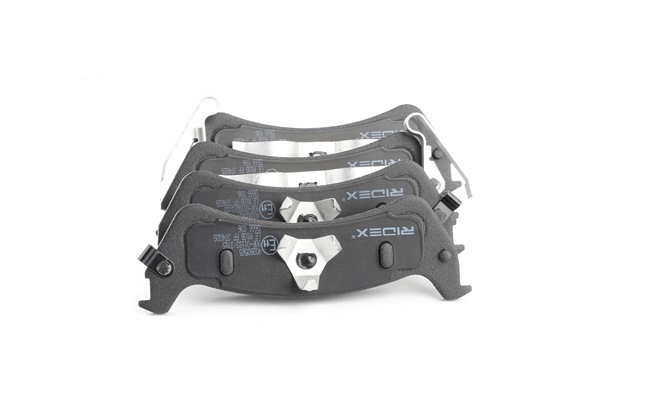 Remblokken (402B0565) van RIDEX Voor JEEP Grand Cherokee I (ZJ, ZG) 4.0 Laredo (131 KW / 178 PK / Van 1996)