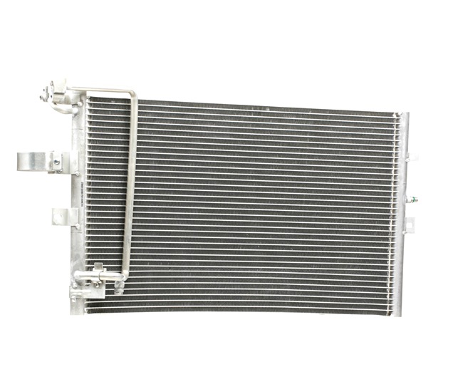 OEM 4541215 STARK Condensatore climatizzatore SKCD-0110094 per TOYOTA, VOLVO, SAAB