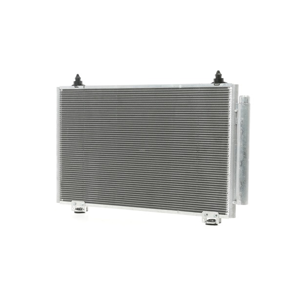 OEM 8846002110 STARK Lauhdutin, ilmastointilaite SKCD-0110129 varten TOYOTA, VOLVO, CHEVROLET, LEXUS, PONTIAC