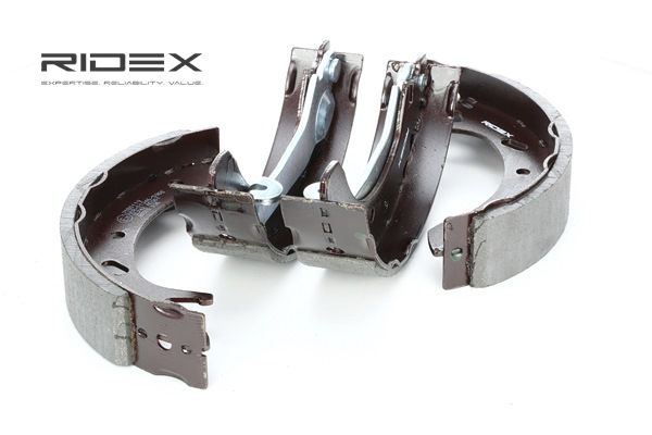 OEM 1605811 RIDEX Kit ganasce freni 70B0119 per FORD, OPEL, CHEVROLET, DAEWOO, VAUXHALL