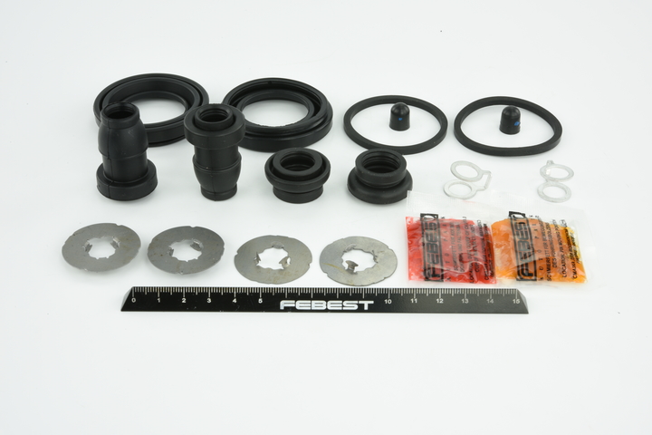 FEBEST Kit di revisione della pinza freno (0175-GSE25R) per LEXUS IS II (GSE2_, ALE2_, USE2_) 250 (GSE20_) (152 KW / 207 CV / dal 2010)