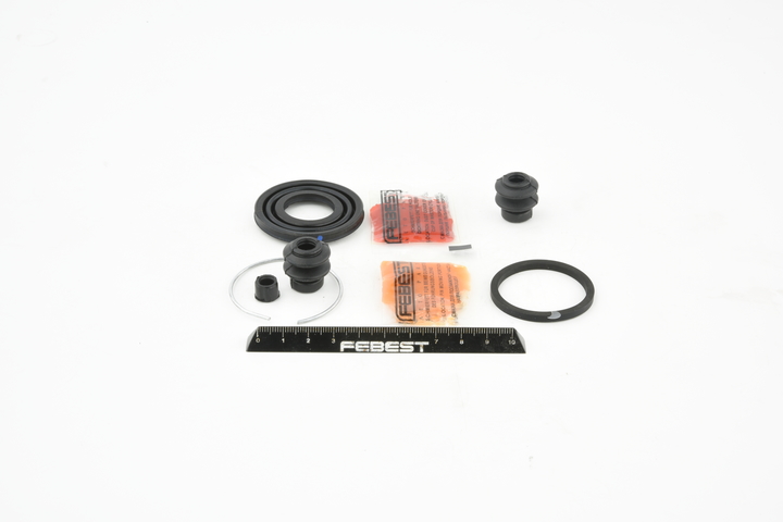 FEBEST Kit di revisione della pinza freno (0475-CYR) per MITSUBISHI Lancer VIII Hatchback (CX_A) 1.6 MIVEC (86 KW / 117 CV / dal 2010)