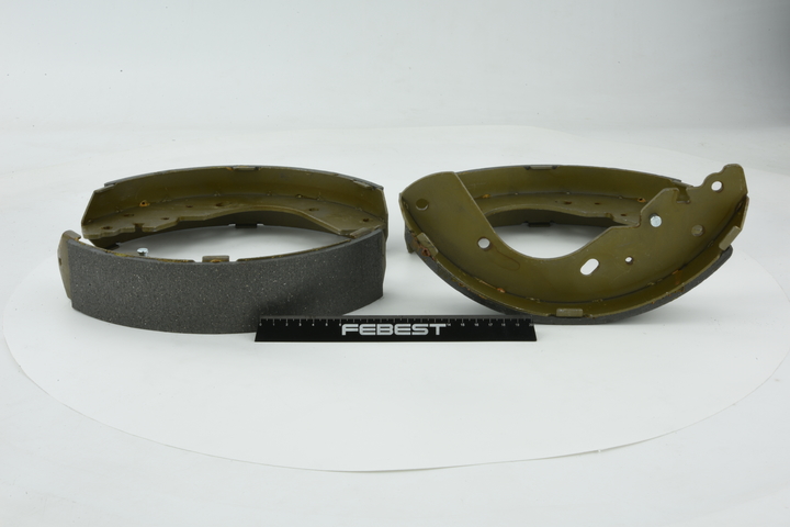 OEM 4509600 FEBEST Ganascia freno 0502-BT50R per AUDI, FORD, MAZDA, CHRYSLER, DODGE