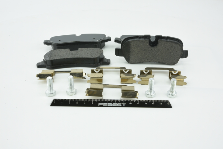 OEM LR010664 FEBEST Remblokken 2901-DIIIR voor LAND ROVER