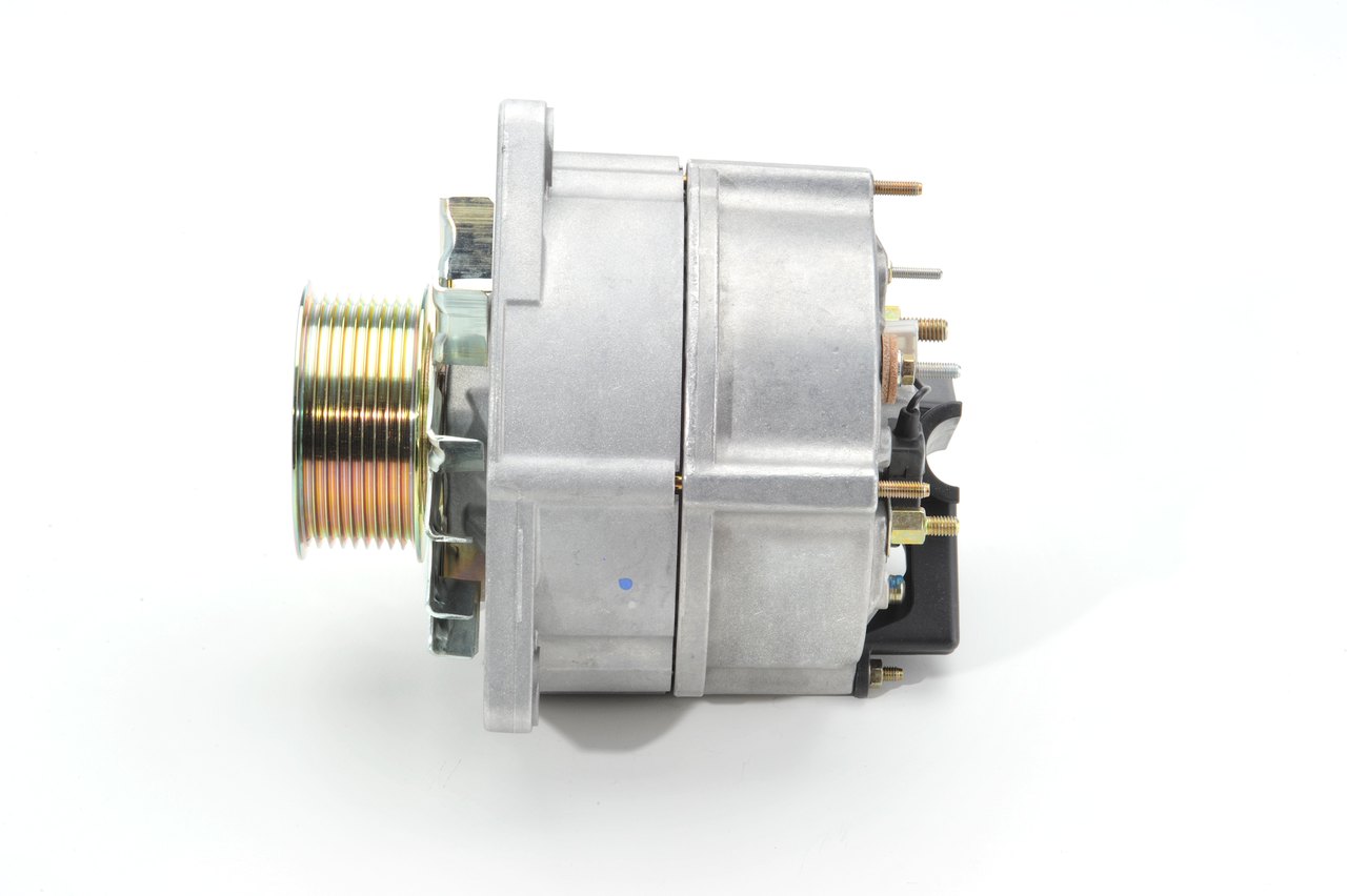 OEM A0101549102 BOSCH Laturi 6 033 GB3 090 varten MERCEDES-BENZ